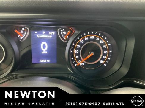 Used 2024 Jeep Wrangler Unlimited Sport AWD/4WD image 32