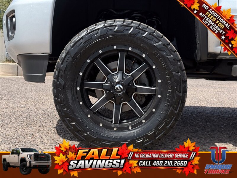 Used 2019 GMC Sierra 2500 Denali w/ Duramax Plus Package AWD/4WD image 12