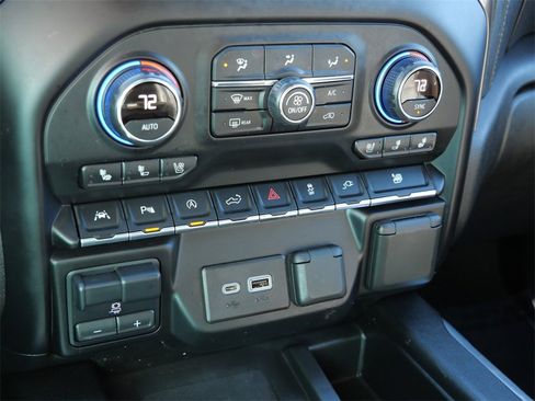 Used 2021 Chevrolet Silverado 1500 High Country image 20