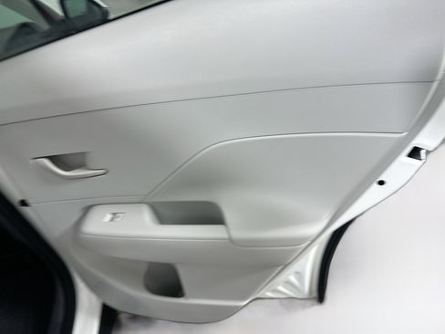 Used 2025 Hyundai Kona SEL FWD image 28