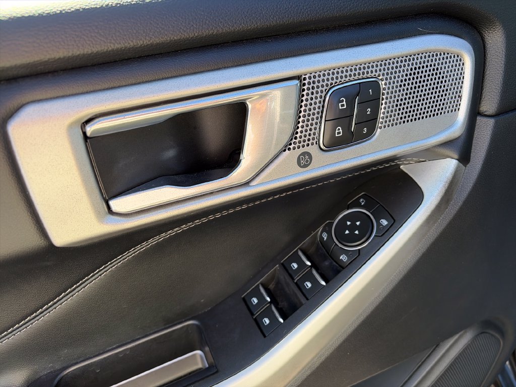 Used 2020 Ford Explorer Limited AWD/4WD image 19