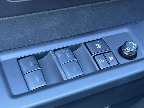 New 2026 Toyota Tundra SR image 13