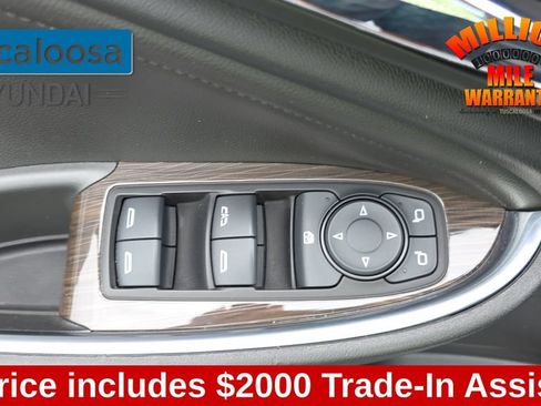 Used 2024 Chevrolet Malibu LT FWD image 12
