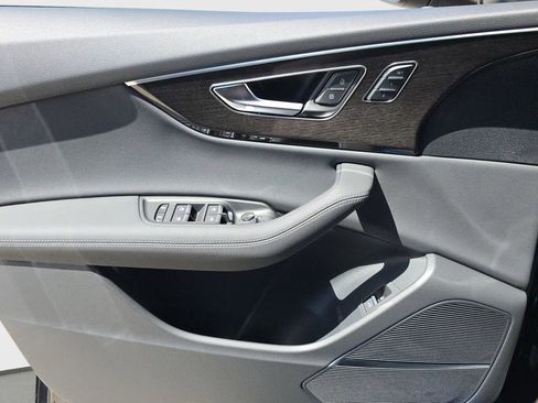 New 2026 Audi Q8 Premium Plus image 18