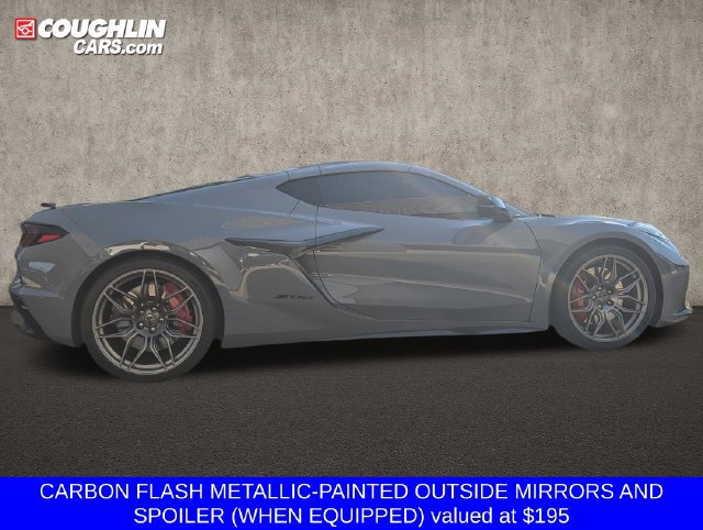 Used 2025 Chevrolet Corvette Z06 RWD image 9