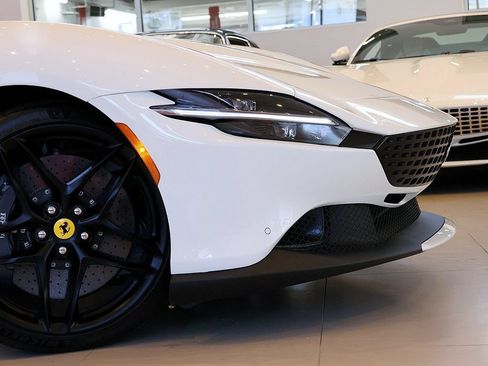 Used 2021 Ferrari Roma RWD image 12