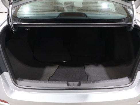 Used 2023 Honda Civic Sport image 4