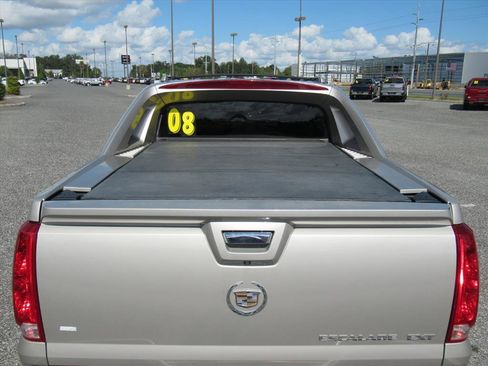 Used 2008 Cadillac Escalade EXT image 7