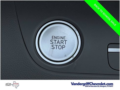 Used 2025 Hyundai Elantra SEL FWD image 18