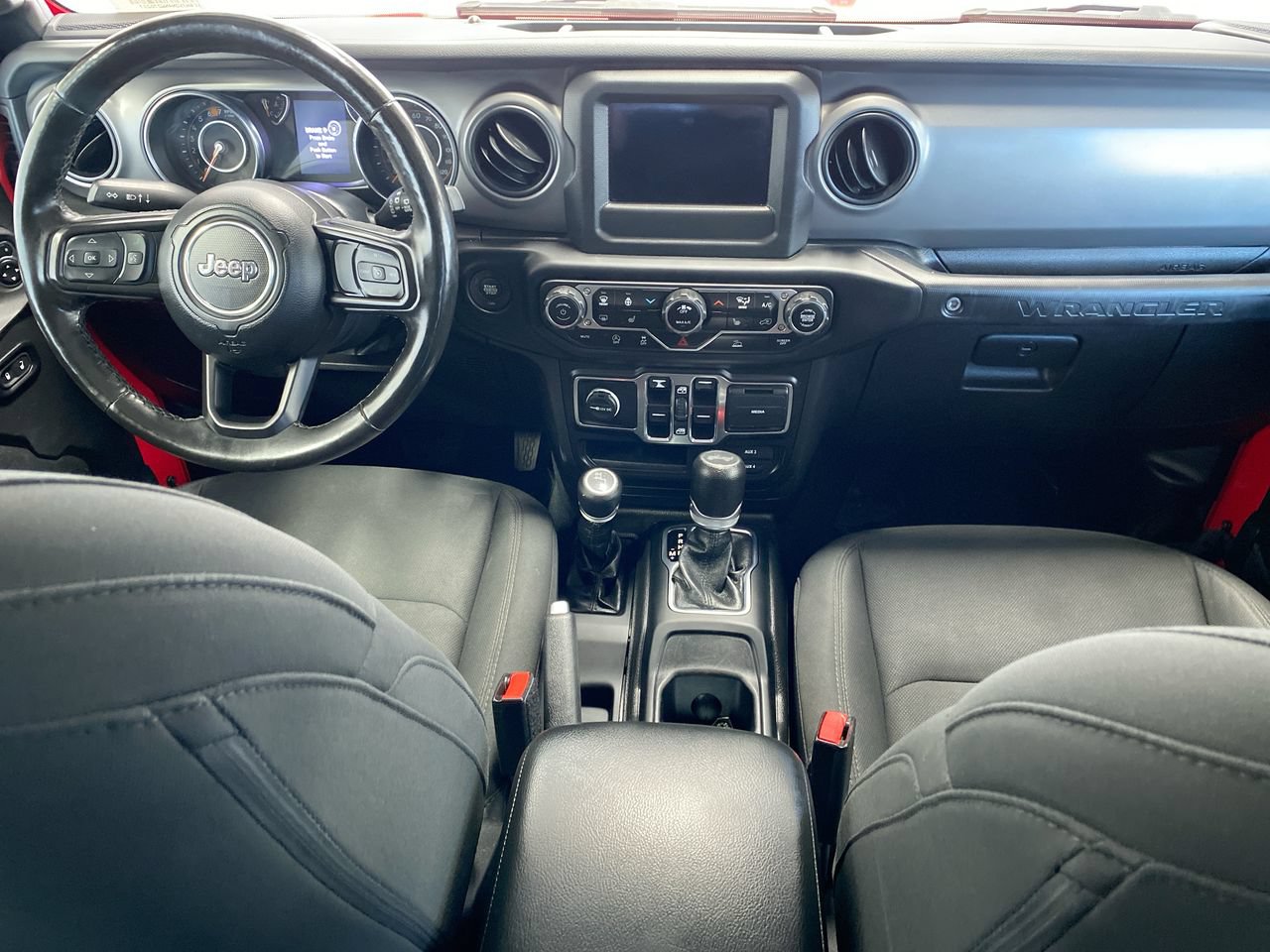 Used 2022 Jeep Wrangler Unlimited Sport AWD/4WD image 31