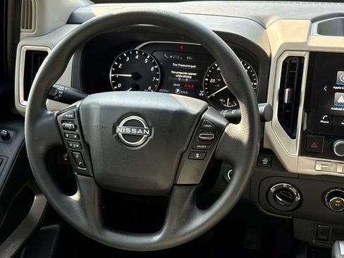 Used 2025 Nissan Frontier SV w/ Tow Package AWD/4WD image 13