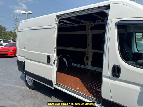 Used 2023 RAM ProMaster 2500 FWD image 30