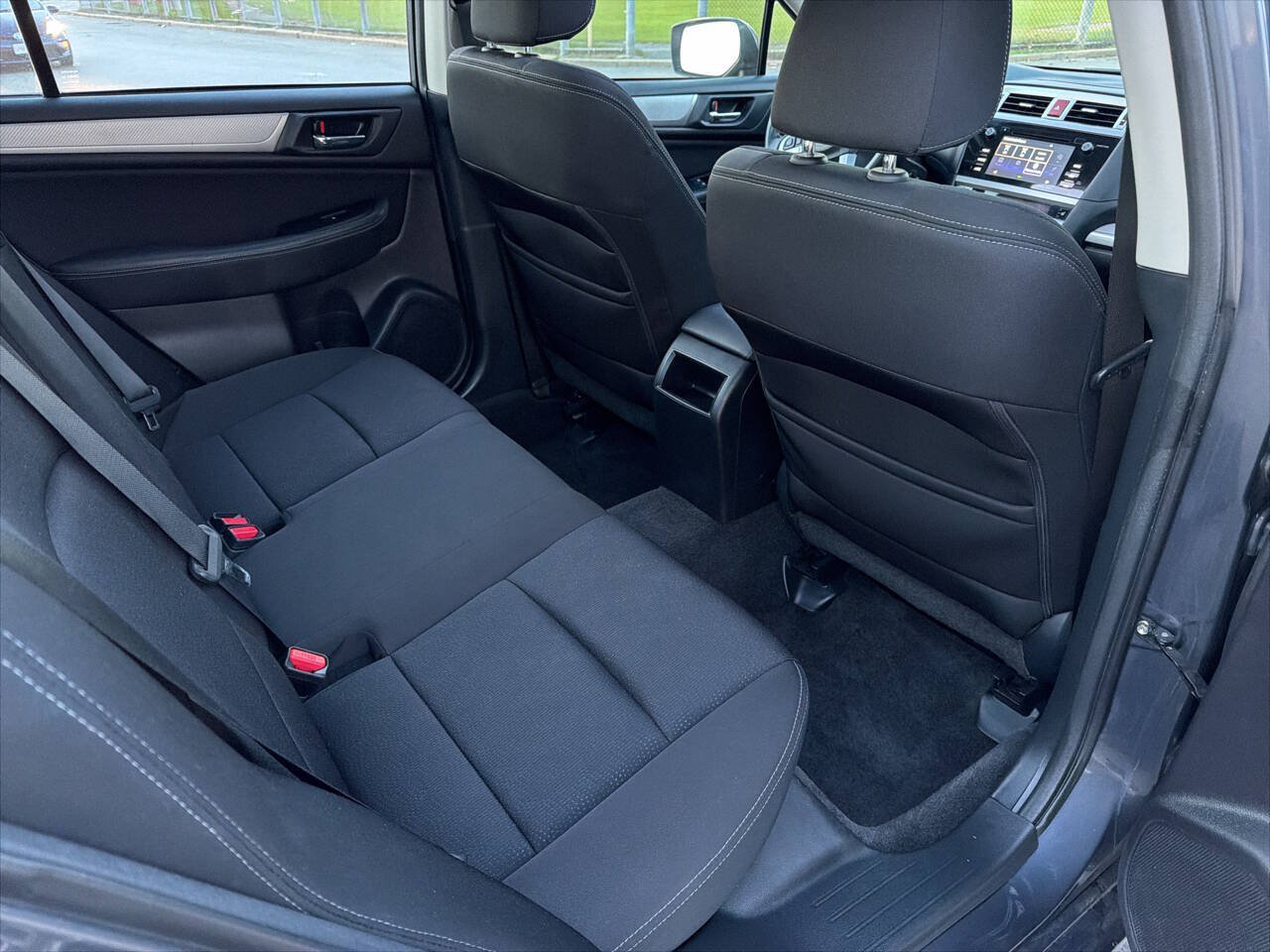 Used 2015 Subaru Legacy 2.5i Premium w/ Moonroof Package AWD/4WD image 21