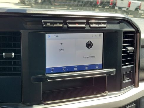 Certified 2024 Ford F350 XLT w/ 360-Degree Camera Package AWD/4WD image 27