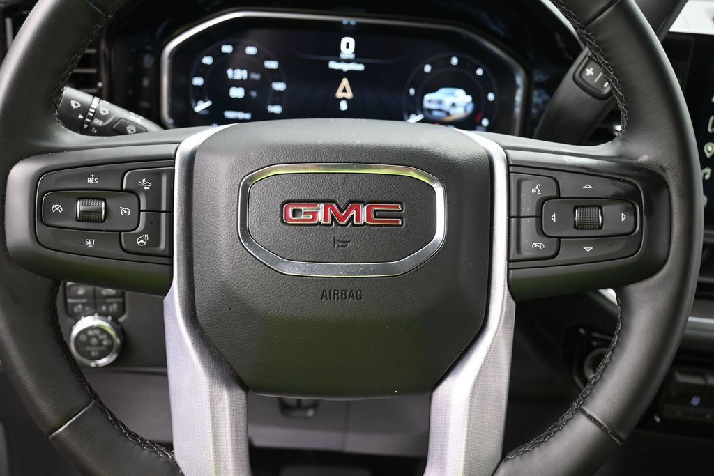 Used 2026 GMC Sierra 1500 SLT AWD/4WD image 14
