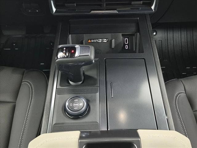 Used 2026 GMC Hummer EV SUV AWD/4WD image 12
