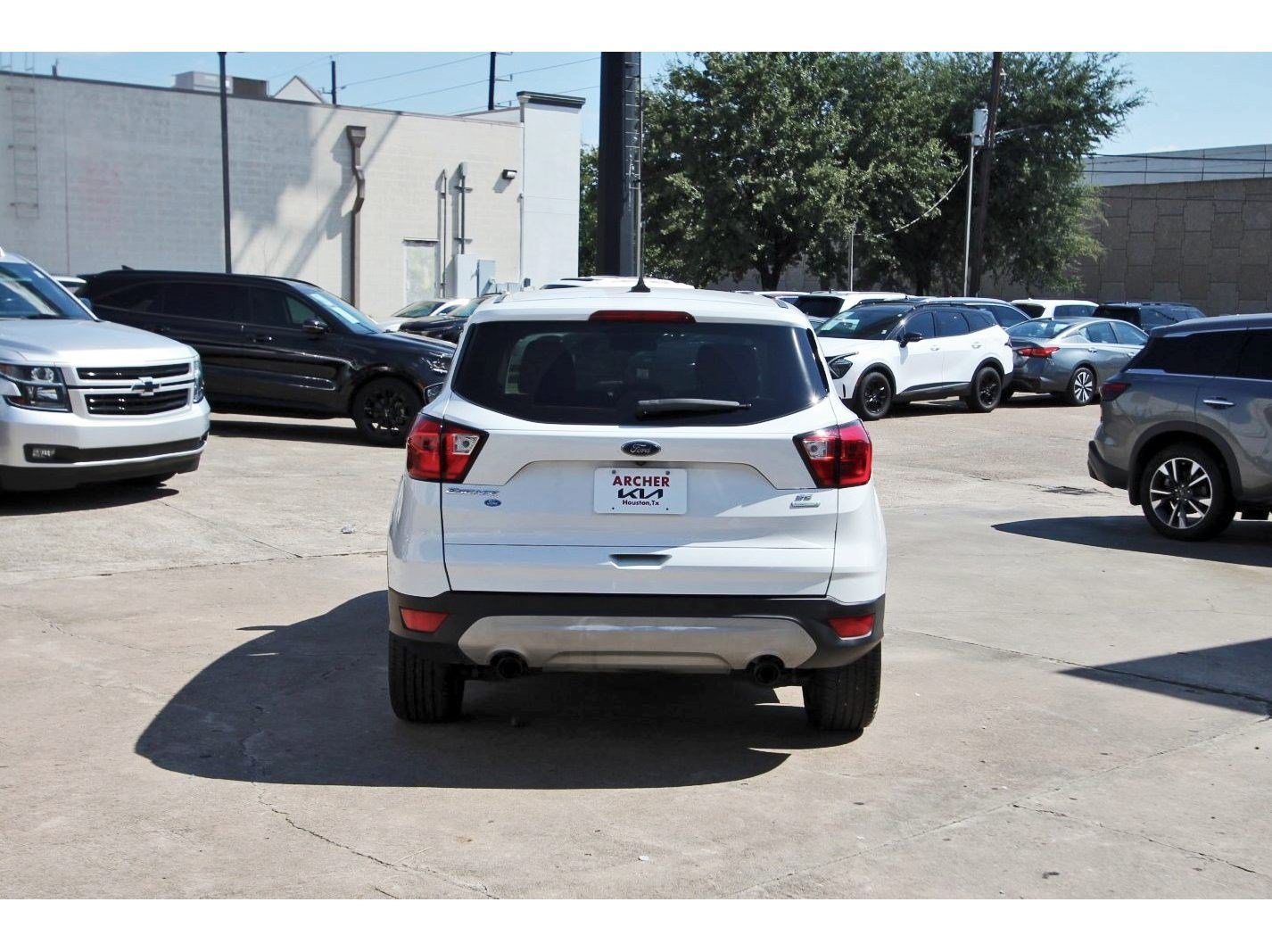 Used 2019 Ford Escape SE FWD image 6