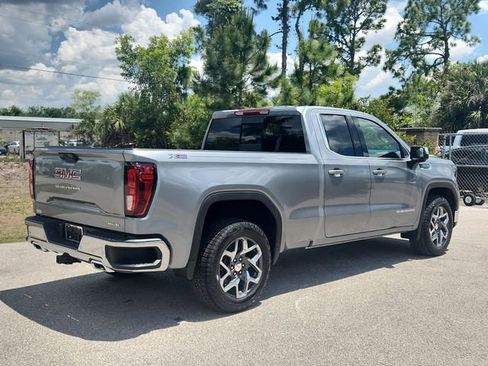 New 2026 GMC Sierra 1500 SLE w/ X31 Off-Road Package AWD/4WD image 4