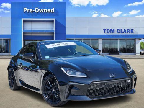 Used 2024 Toyota GR86 Premium RWD image 1