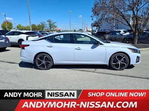 New 2025 Nissan Altima 2.5 SR w/ SR Premium Package image 28