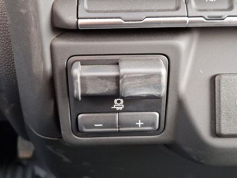 Certified 2024 Chevrolet Silverado 3500 W/T image 25