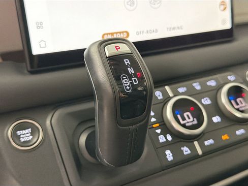 Certified 2023 Land Rover Defender 130 SE image 18