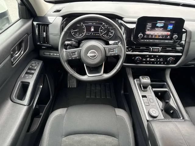 Certified 2025 Nissan Pathfinder SV AWD/4WD image 15