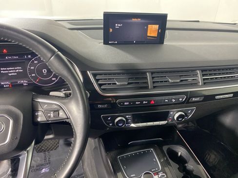 Used 2018 Audi Q7 3.0T Prestige w/ Prestige Package image 17