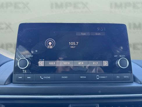 Used 2025 Honda Pilot Sport image 18