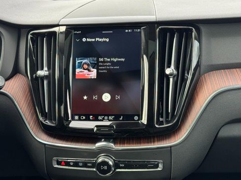 Certified 2023 Volvo XC60 B5 Plus w/ Climate Package image 14