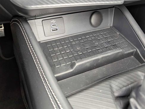 Used 2024 Ford Mustang GT Premium image 36