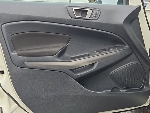Used 2020 Ford EcoSport SE image 19