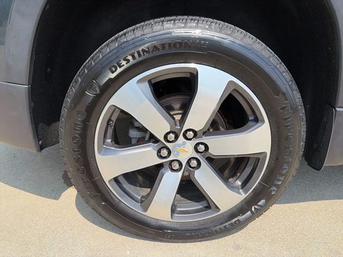 Used 2019 Chevrolet Traverse LT w/ LT Premium Package image 10