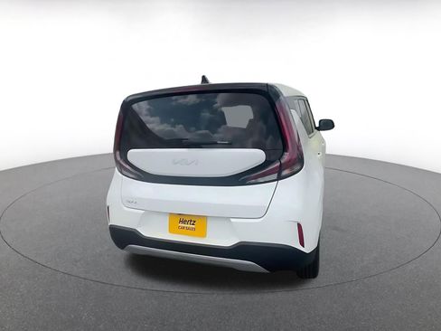 Used 2025 Kia Soul LX w/ LX Technology Package image 13