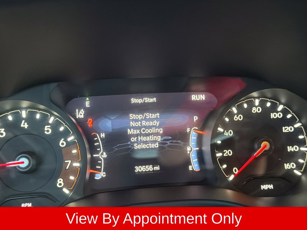 Used 2025 Jeep Compass Latitude AWD/4WD image 2