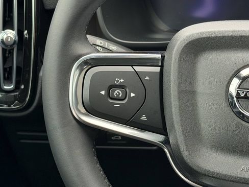 Certified 2023 Volvo C40 P8 Recharge Ultimate AWD/4WD image 25