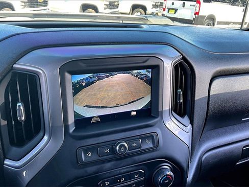 Used 2022 Chevrolet Silverado 2500 Custom w/ Custom Convenience Package image 21