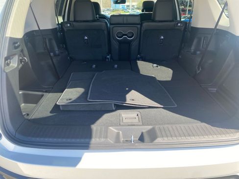 Certified 2025 Honda Pilot EX-L image 19