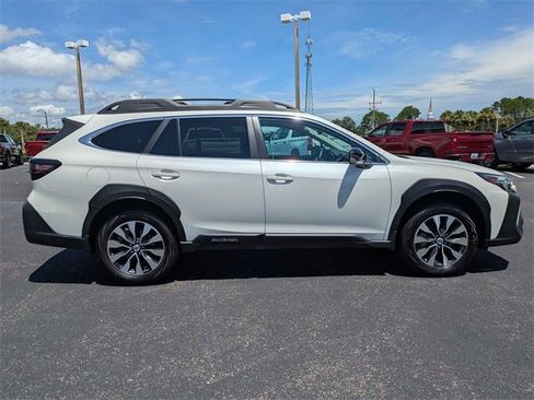 Used 2024 Subaru Outback Limited image 2