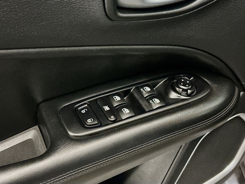 Used 2020 Jeep Compass Latitude image 15