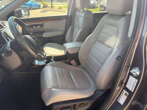 Used 2022 Honda CR-V Touring image 9