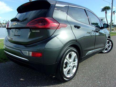 Used 2020 Chevrolet Bolt LT FWD image 3