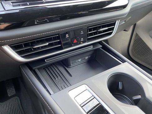 Used 2026 Volkswagen Atlas Cross Sport SE AWD/4WD image 20