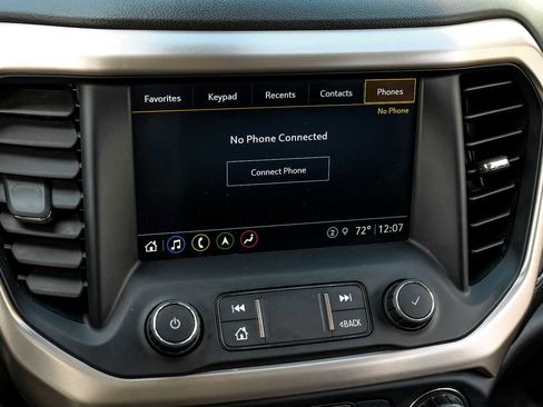 Used 2021 GMC Acadia Denali w/ Denali Technology Package FWD image 31