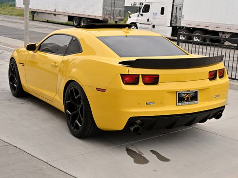 Used 2012 Chevrolet Camaro SS w/ RS Package image 5