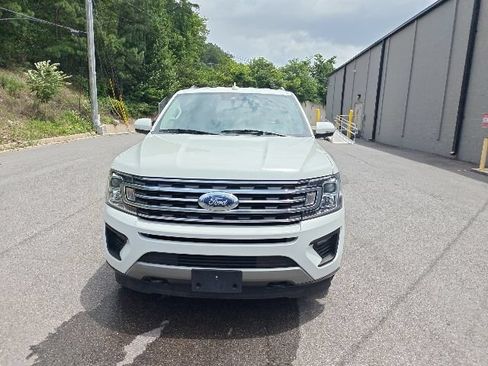 Used 2020 Ford Expedition XLT w/ Equipment Group 202A AWD/4WD image 7