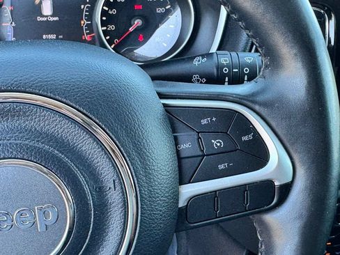 Used 2018 Jeep Compass Latitude w/ Popular Equipment Group AWD/4WD image 14