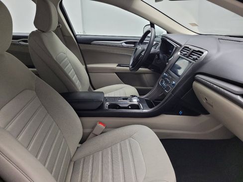 Used 2020 Ford Fusion SE w/ Fleet SE Value Package image 21