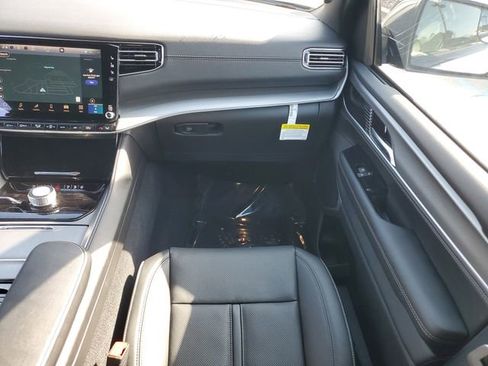 New 2026 Jeep Grand Wagoneer 4WD w/ Premium Group I image 21