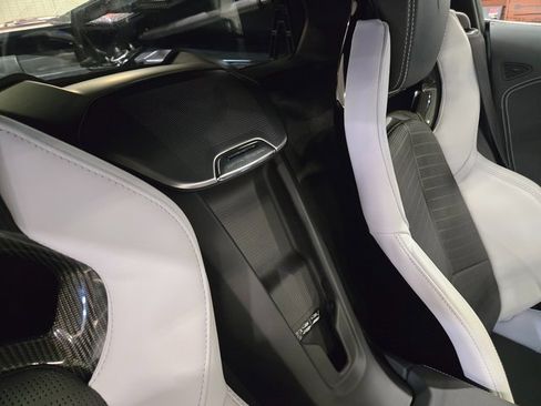 Used 2020 Chevrolet Corvette Stingray Preferred Cpe w/ 2LT Preferred Equipment Group image 37